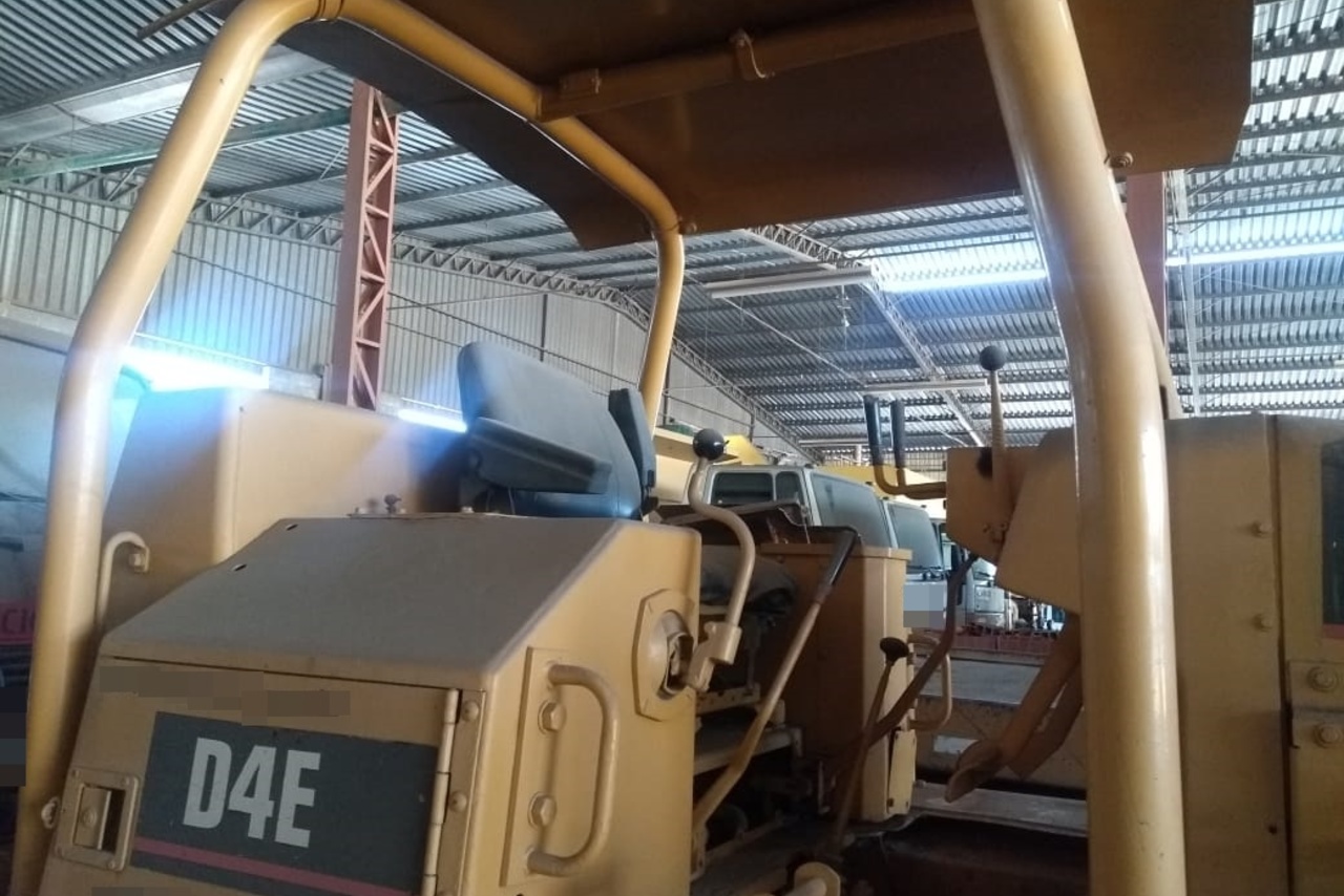Caterpillar D4E - 94/94 6