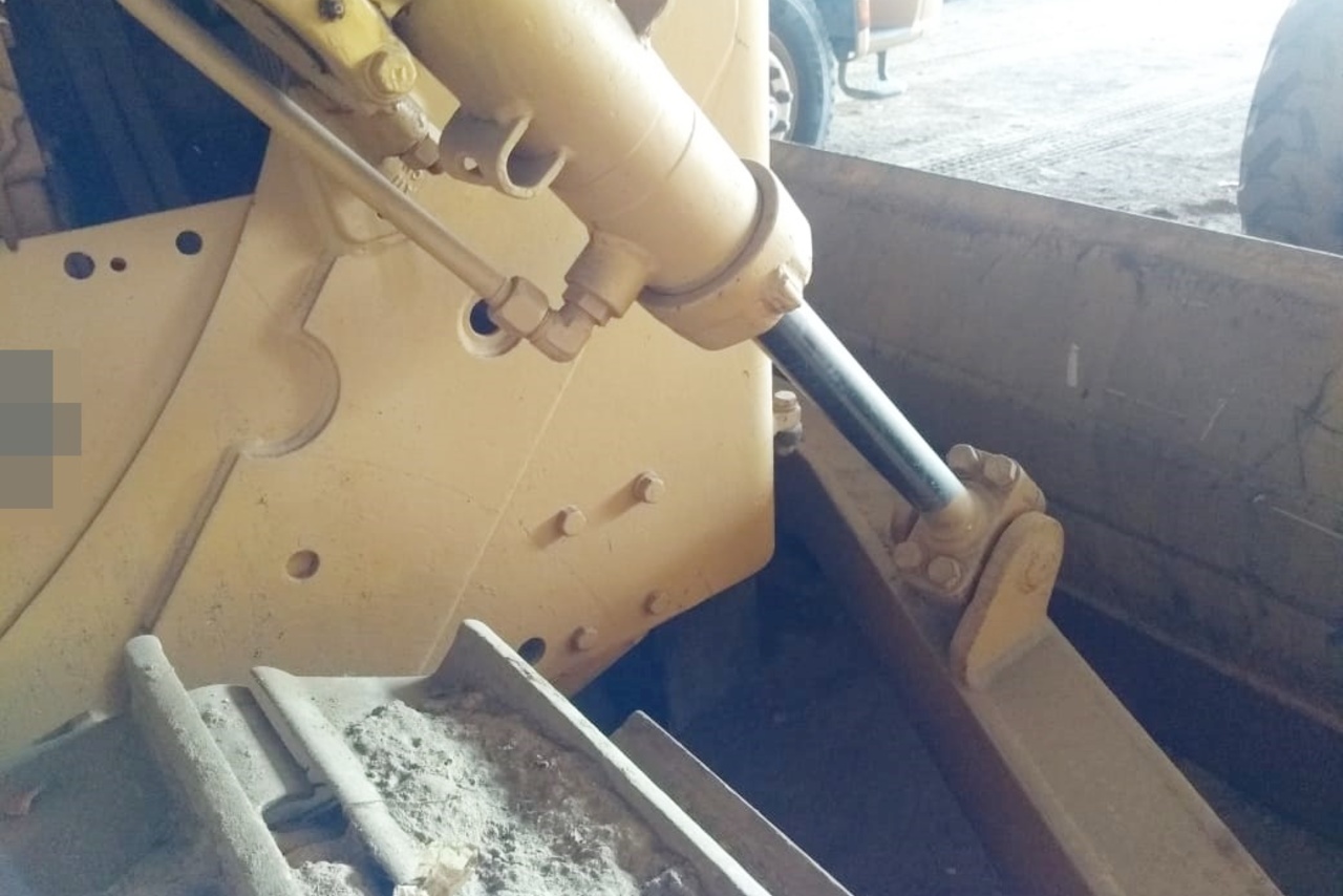 Caterpillar D4E - 94/94 15