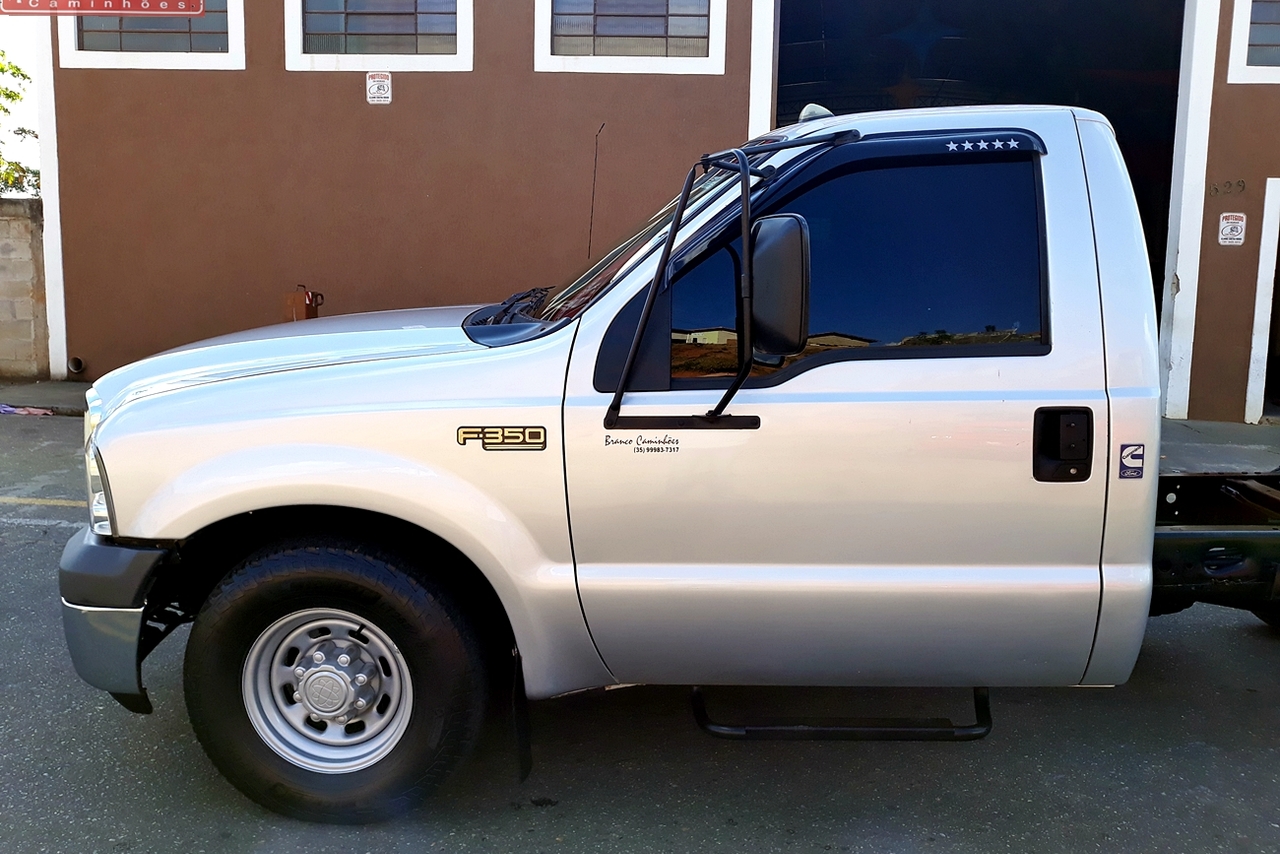 Ford F350 - 03/04 3