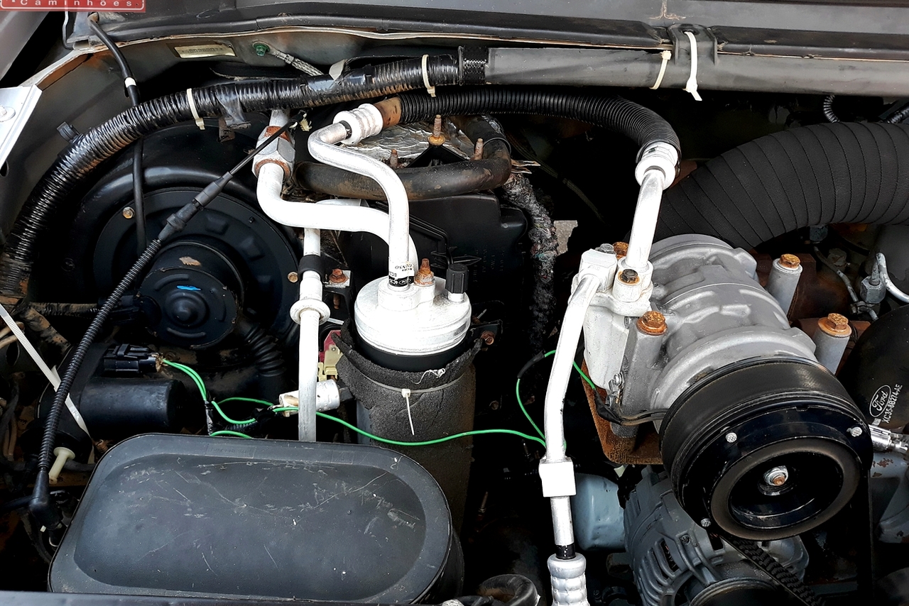 Ford F350 - 03/04 6
