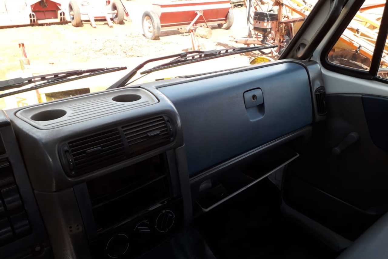 Volkswagen 8 150 - 02/02 19
