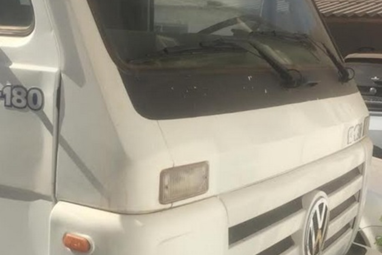 Volkswagen 13-180 - 03/04 3