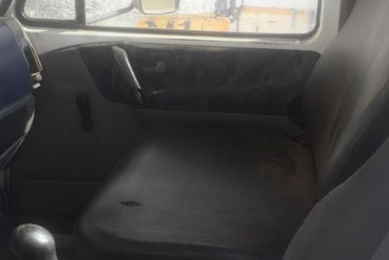 Volkswagen 13-180 - 03/04 4