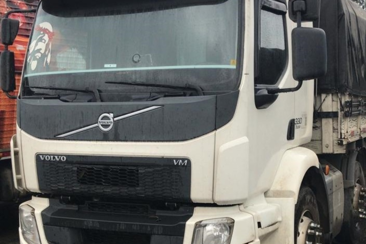 Volvo VM330 - 14/14 7
