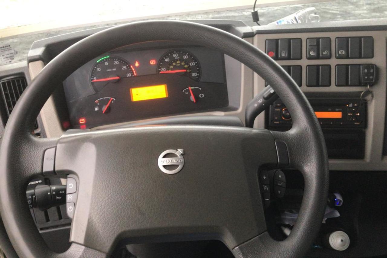 Volvo VM330 - 14/14 9