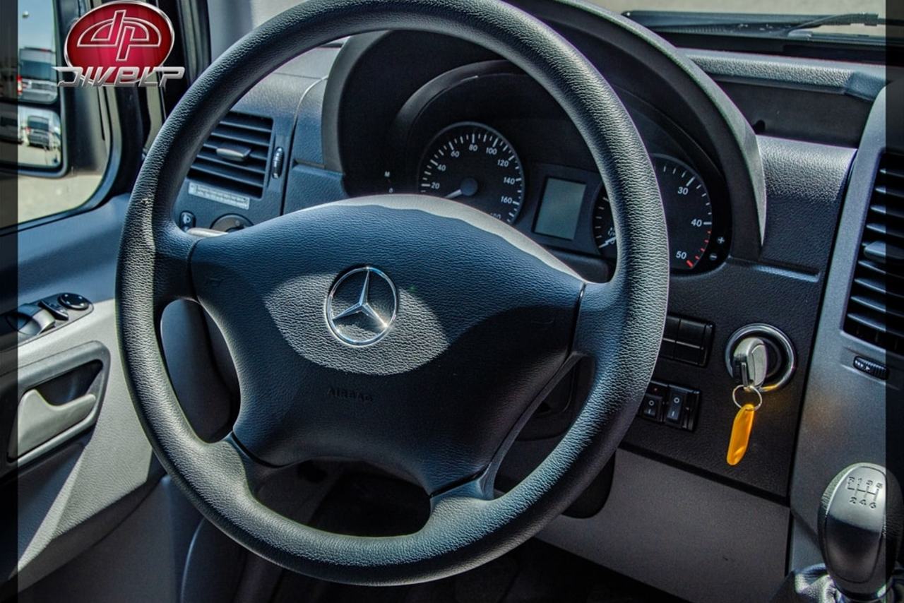 Mercedes Benz Sprinter Executiva 415 - 18/19 7