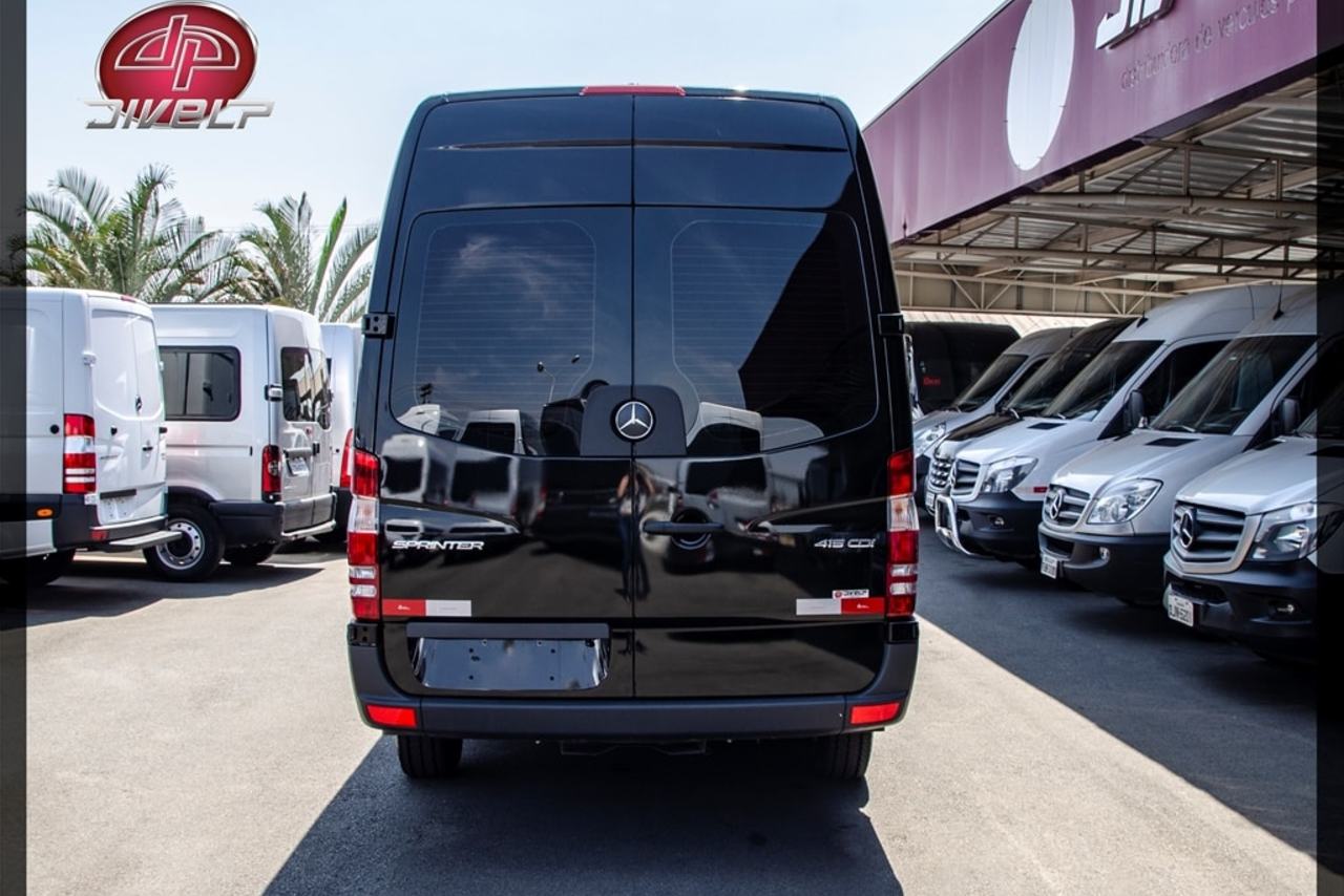 Mercedes Benz Sprinter Executiva 415 - 18/19 8