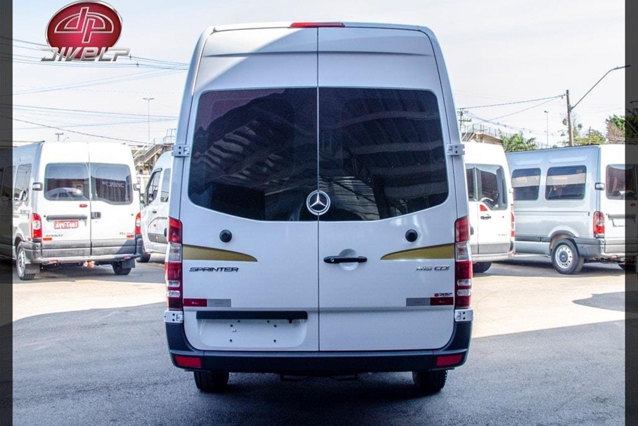 Mercedes Benz 415 - 18/19 3
