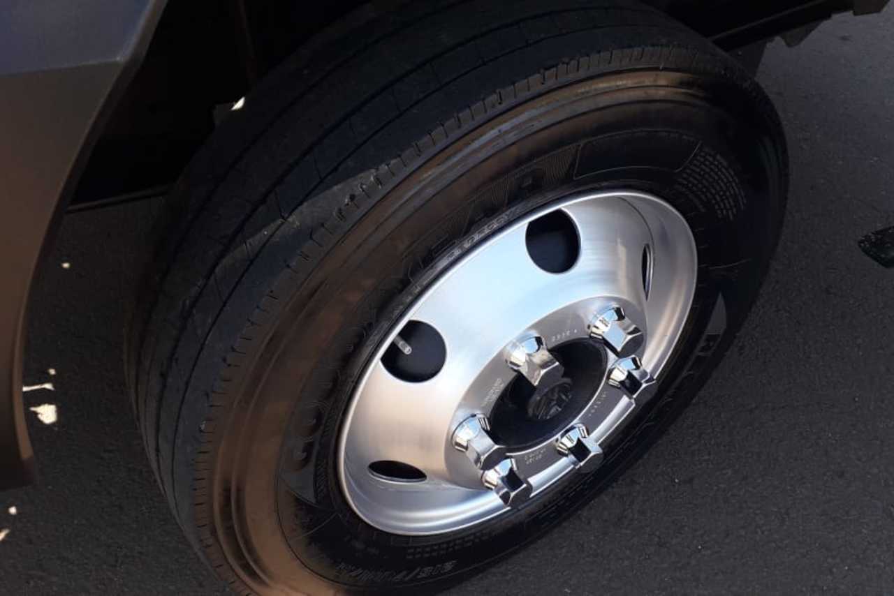 Volkswagen 8 160 - 15/16 5
