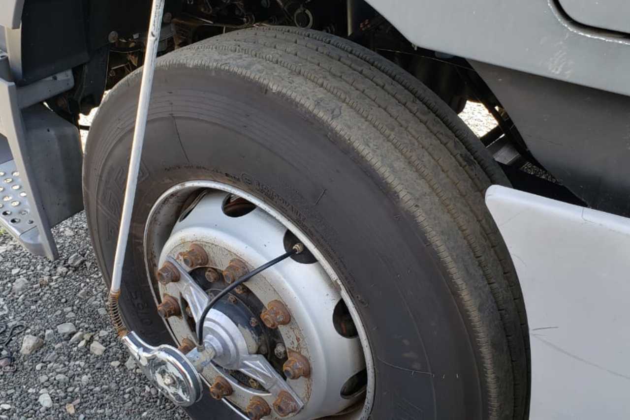 Mercedes Benz Axor 2544 - 10/11 4
