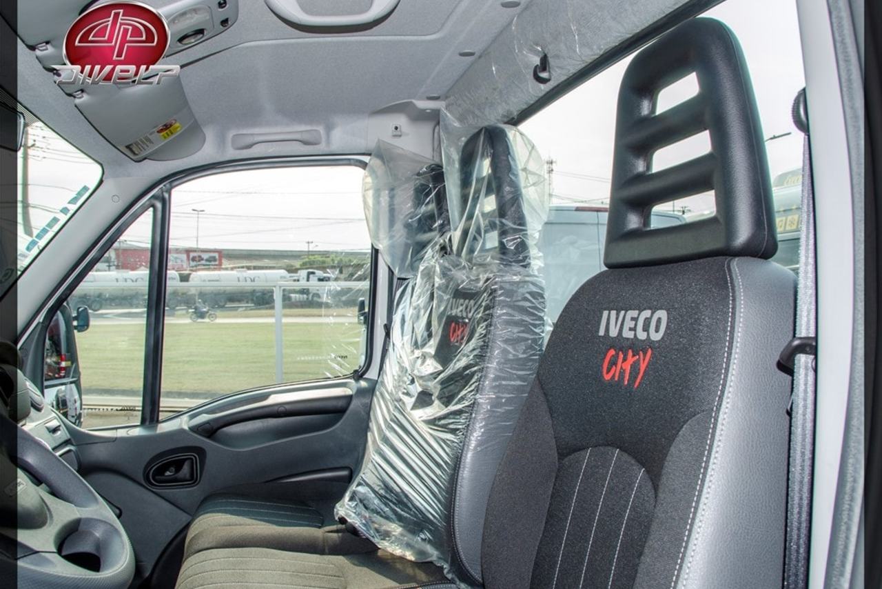 Iveco Daily Chassi 35-13 - 18/19 10