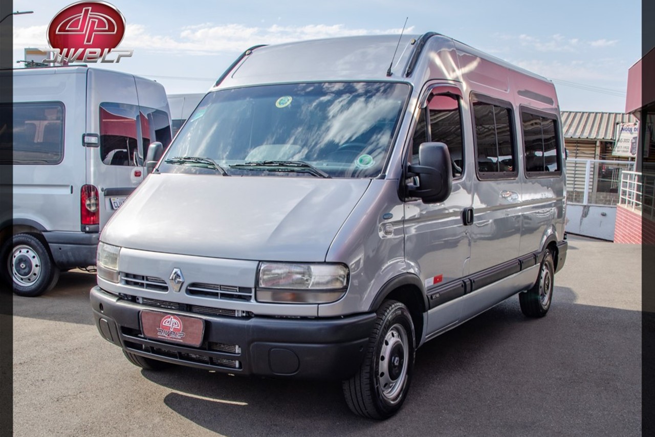 Renault Master Minibus - 07/08 3