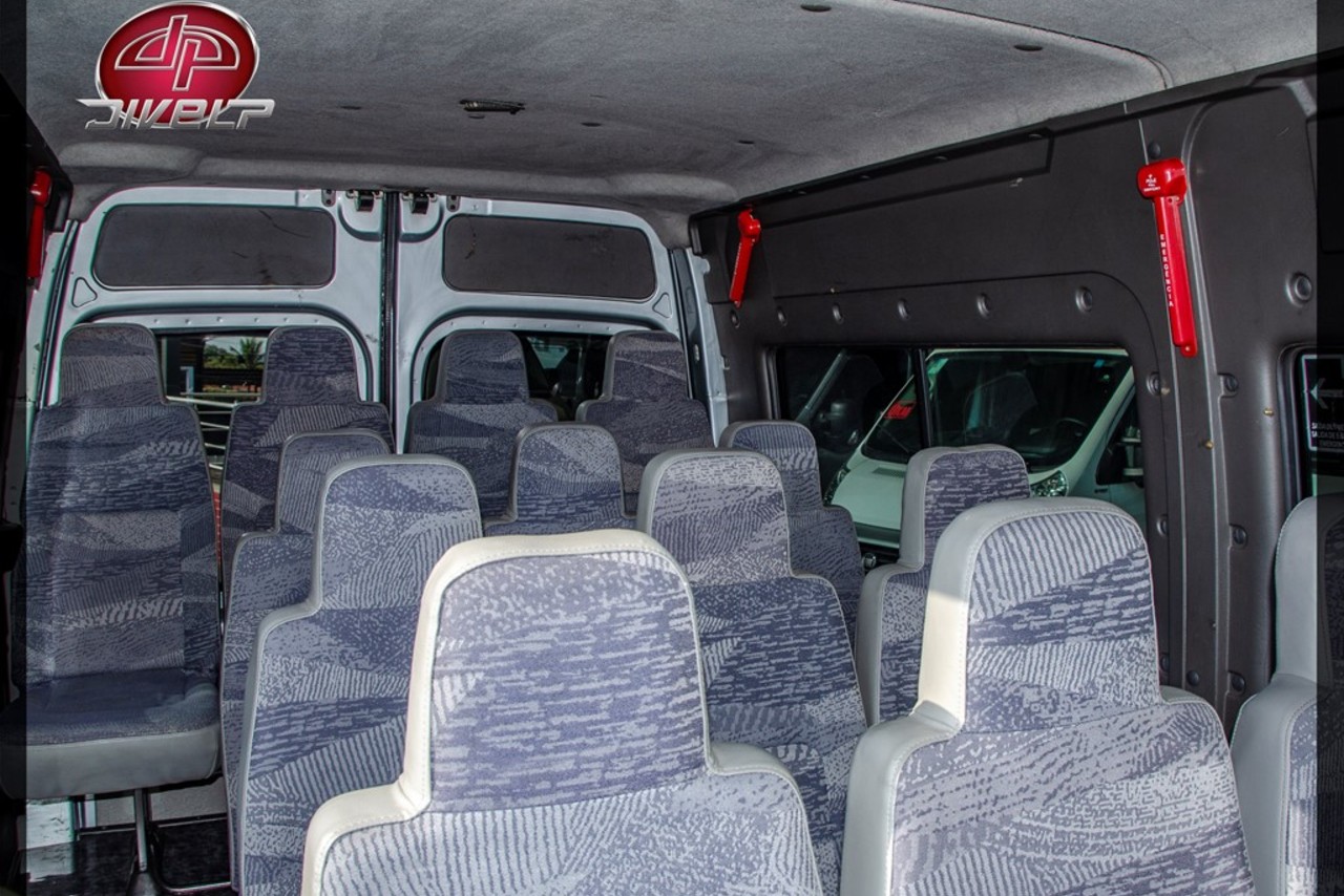Renault Master Minibus - 07/08 5