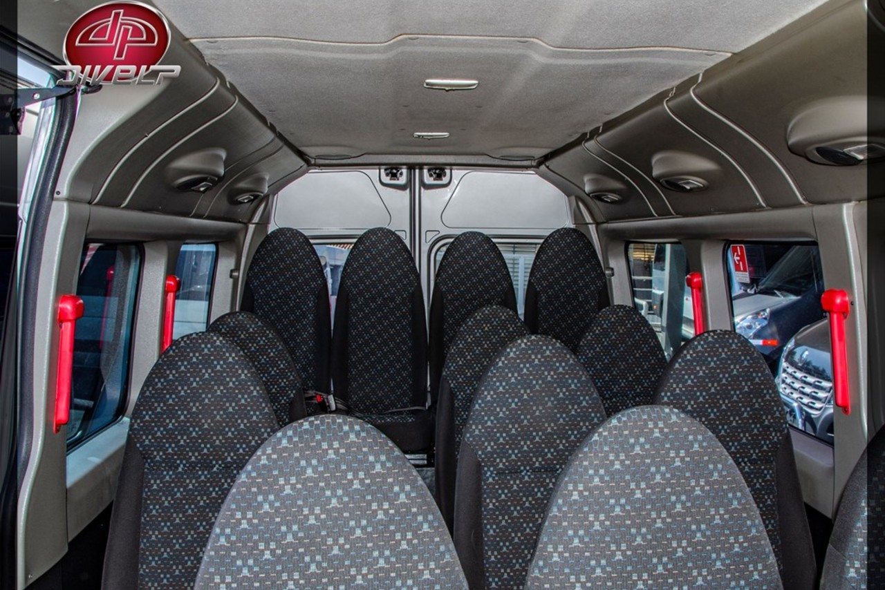 Renault Master Minibus - 14/15 4