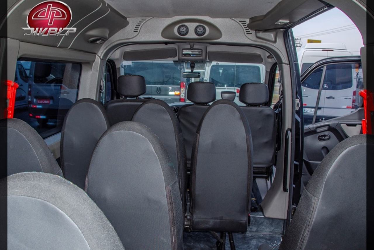 Renault Master Minibus - 15/16 2