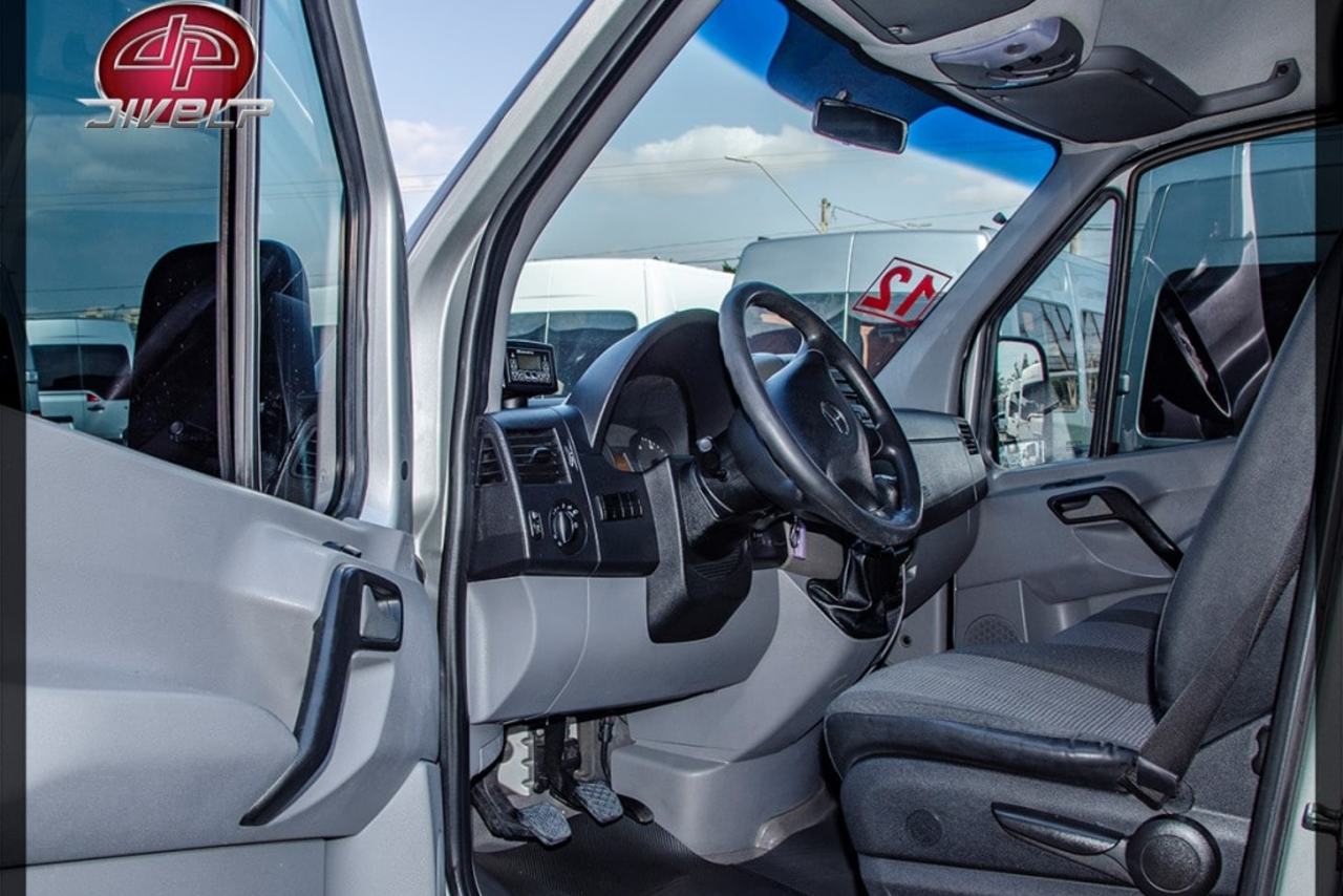 Mercedes Benz Sprinter Executiva 415 - 12/12 2
