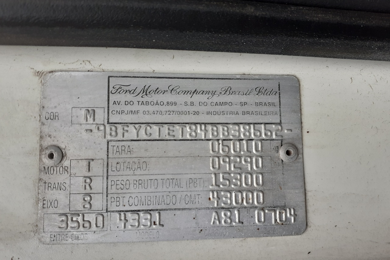 Ford Cargo4331 - 04/04 3