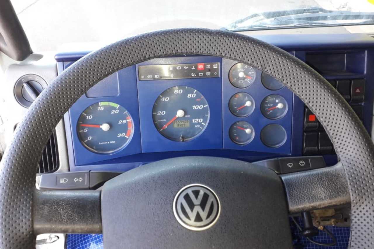 Volkswagen 24 220 - 09/09 7