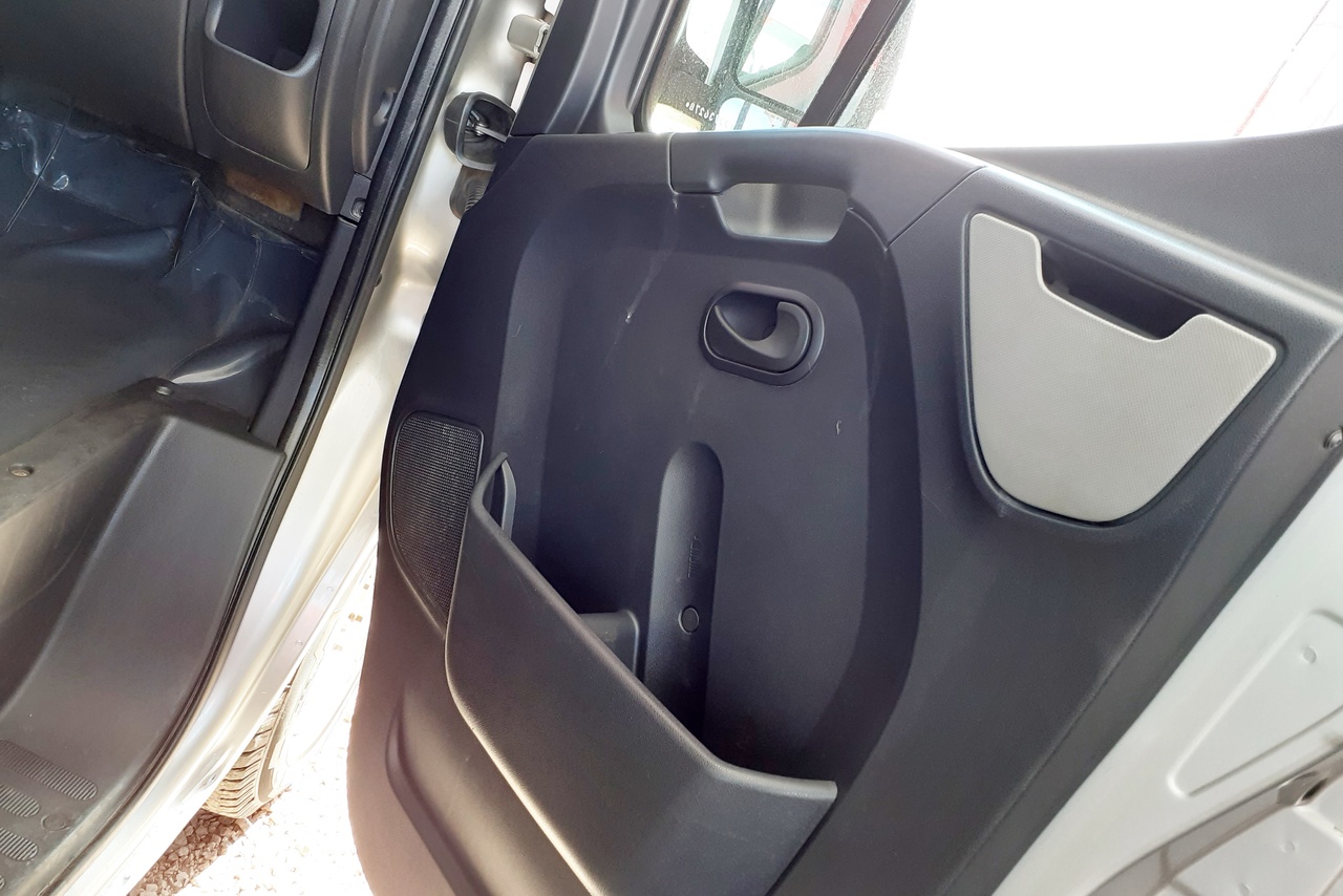 Renault Master Executive - 17/18 39