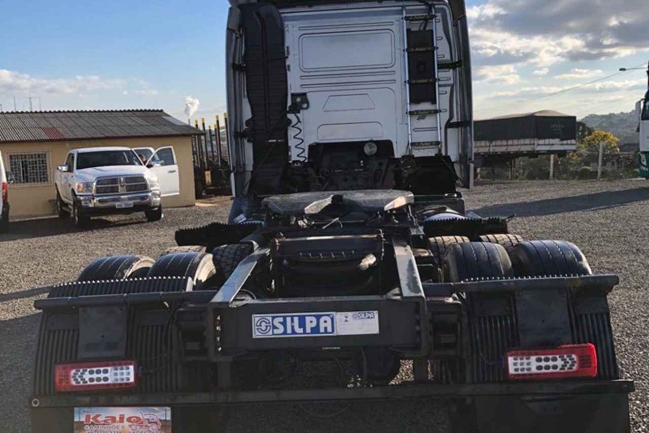 Volvo FH12 380 - 05/06 5