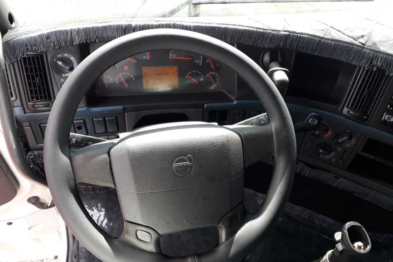 Volvo FH12 400 - 08/08 6