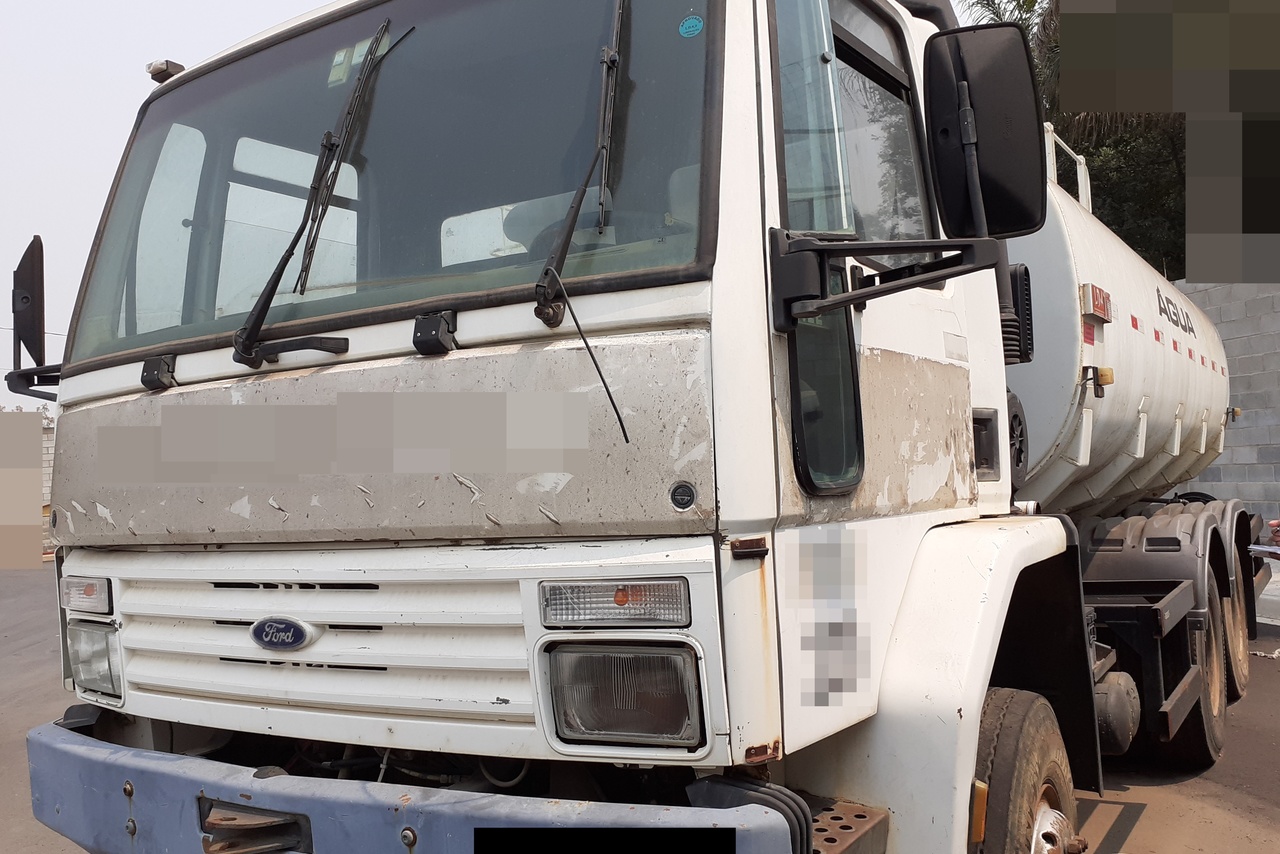 Ford Cargo2422 - 98/98 4