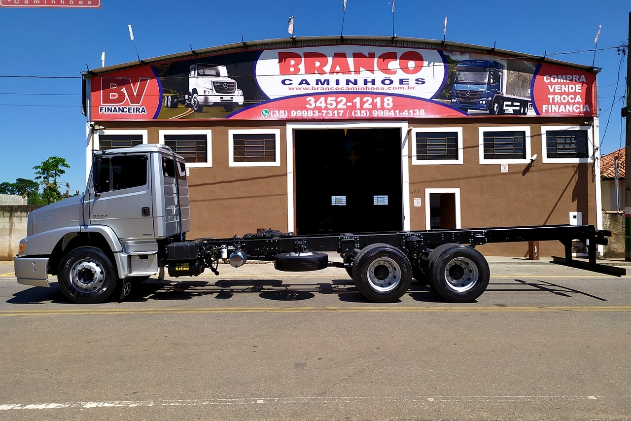 Mercedes Benz MB 2324 - 16/16 4