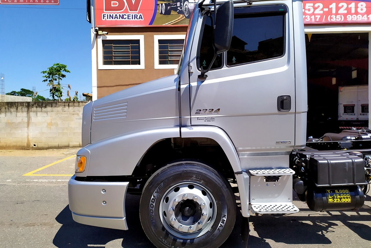 Mercedes Benz MB 2324 - 16/16 5