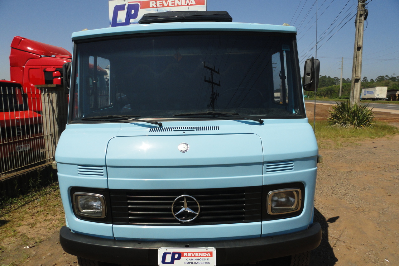 Mercedes Benz MB 608 - 85/85 2