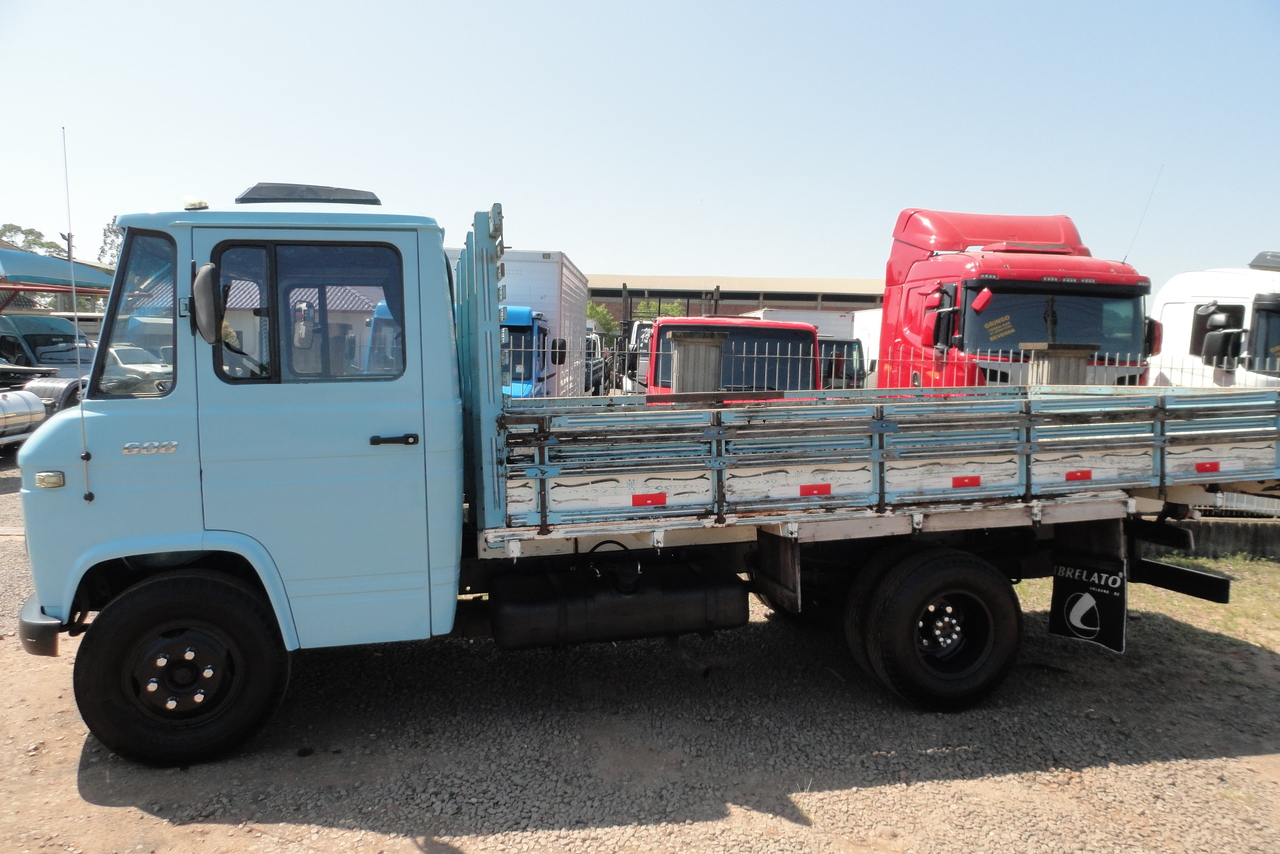 Mercedes Benz MB 608 - 85/85 5