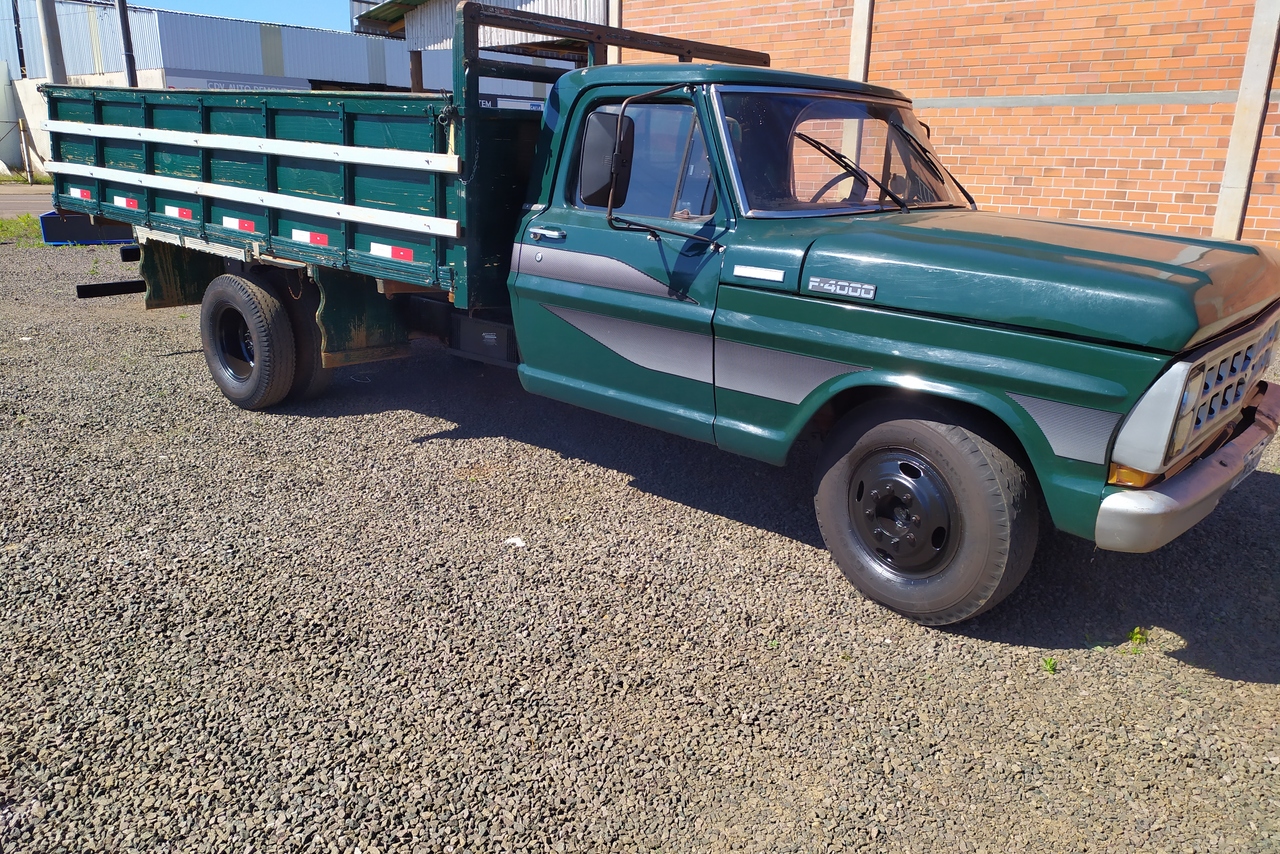 Ford F4000 - 77/77 4