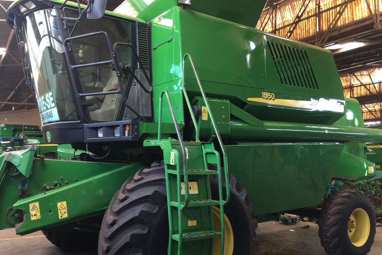 John Deere 1550 - 03/03 3