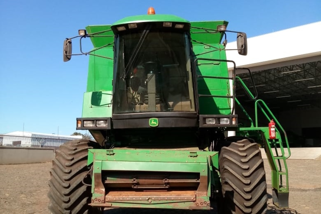 John Deere 1550 - 02/02 3
