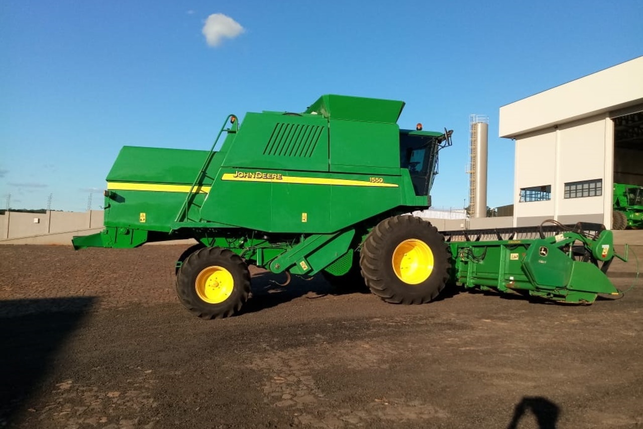 John Deere 1550 - 08/08 2