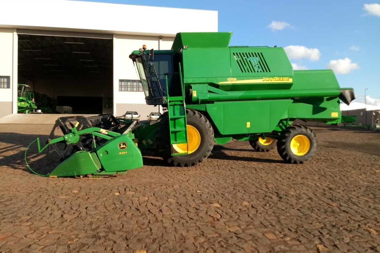 John Deere 1550 - 08/08 3