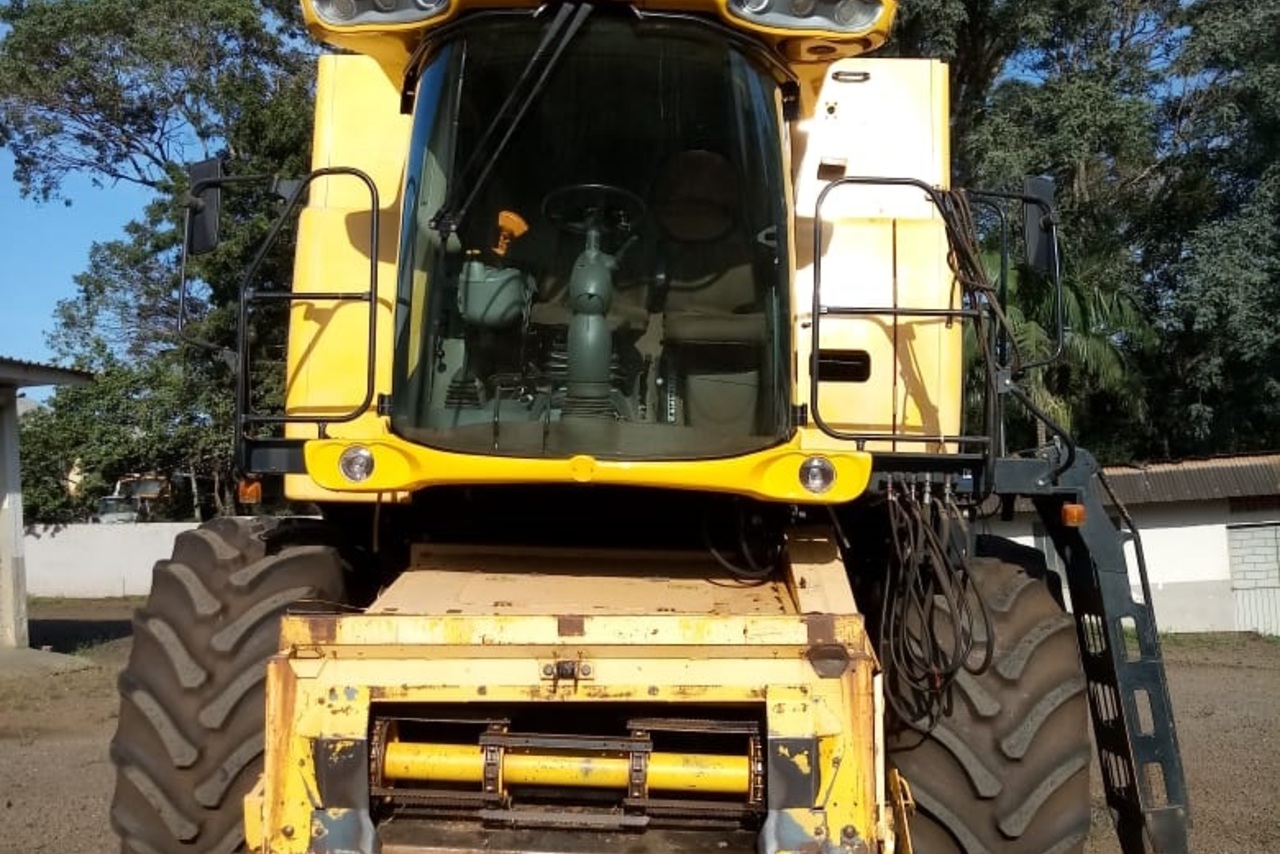New Holland CS 660 - 04/04 2