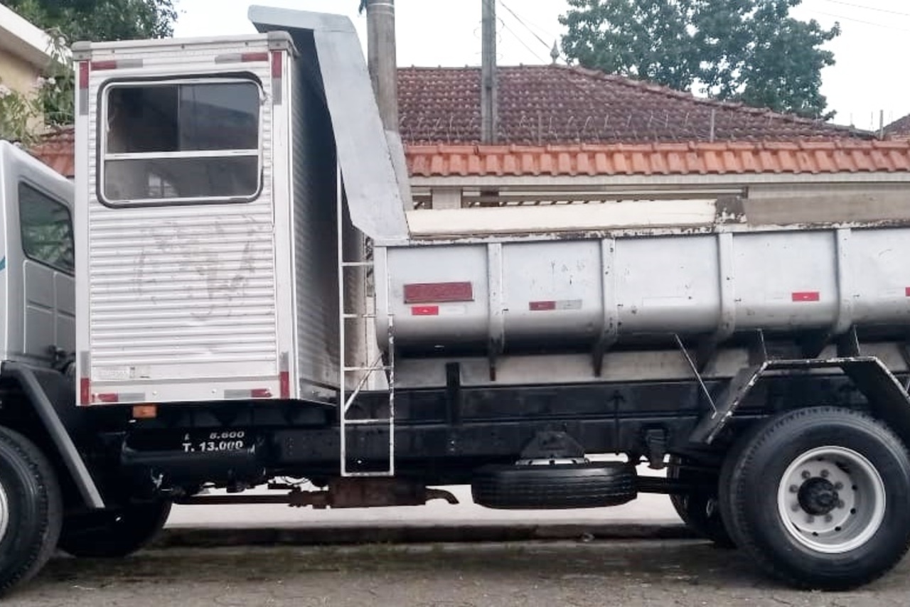 Ford Cargo1317 - 07/07 4