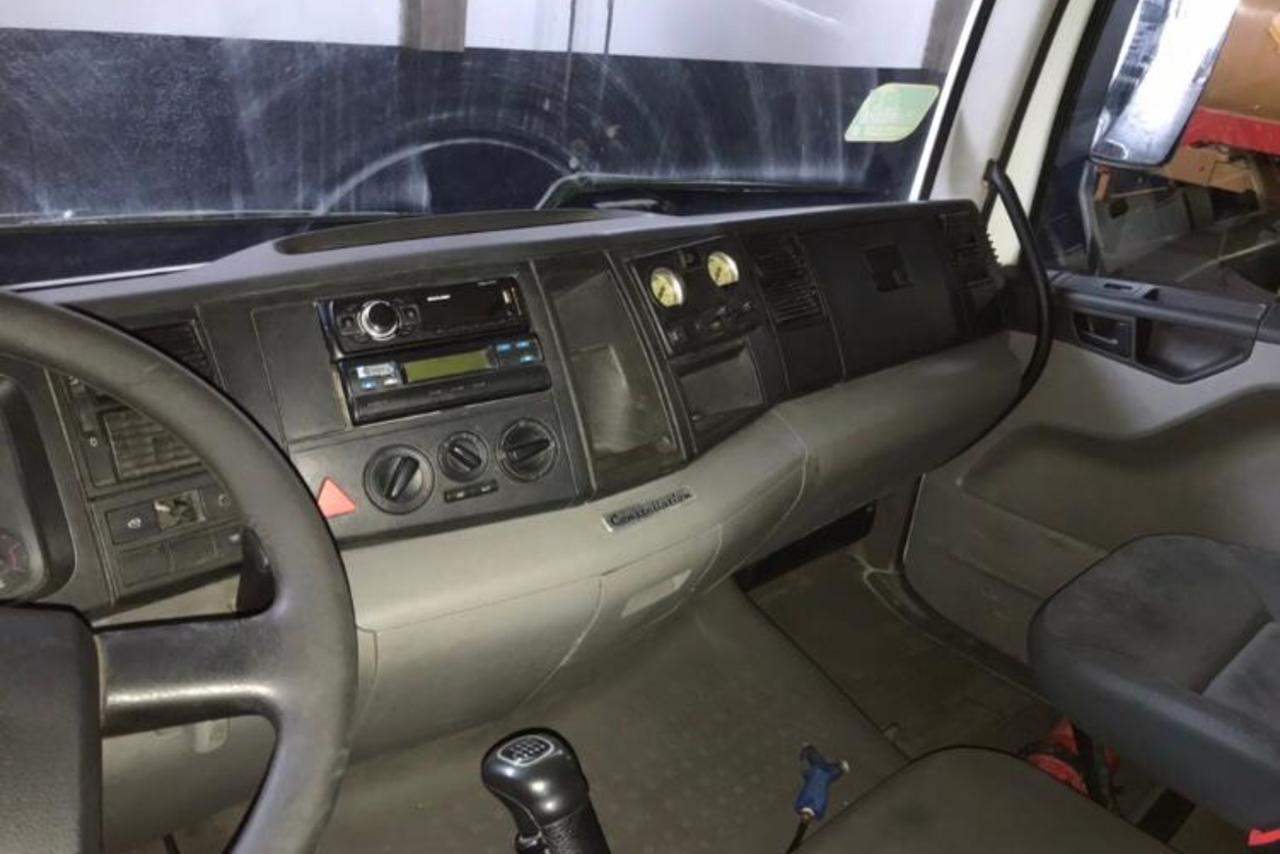 Volkswagen 19-320 Titan - 09/09 10