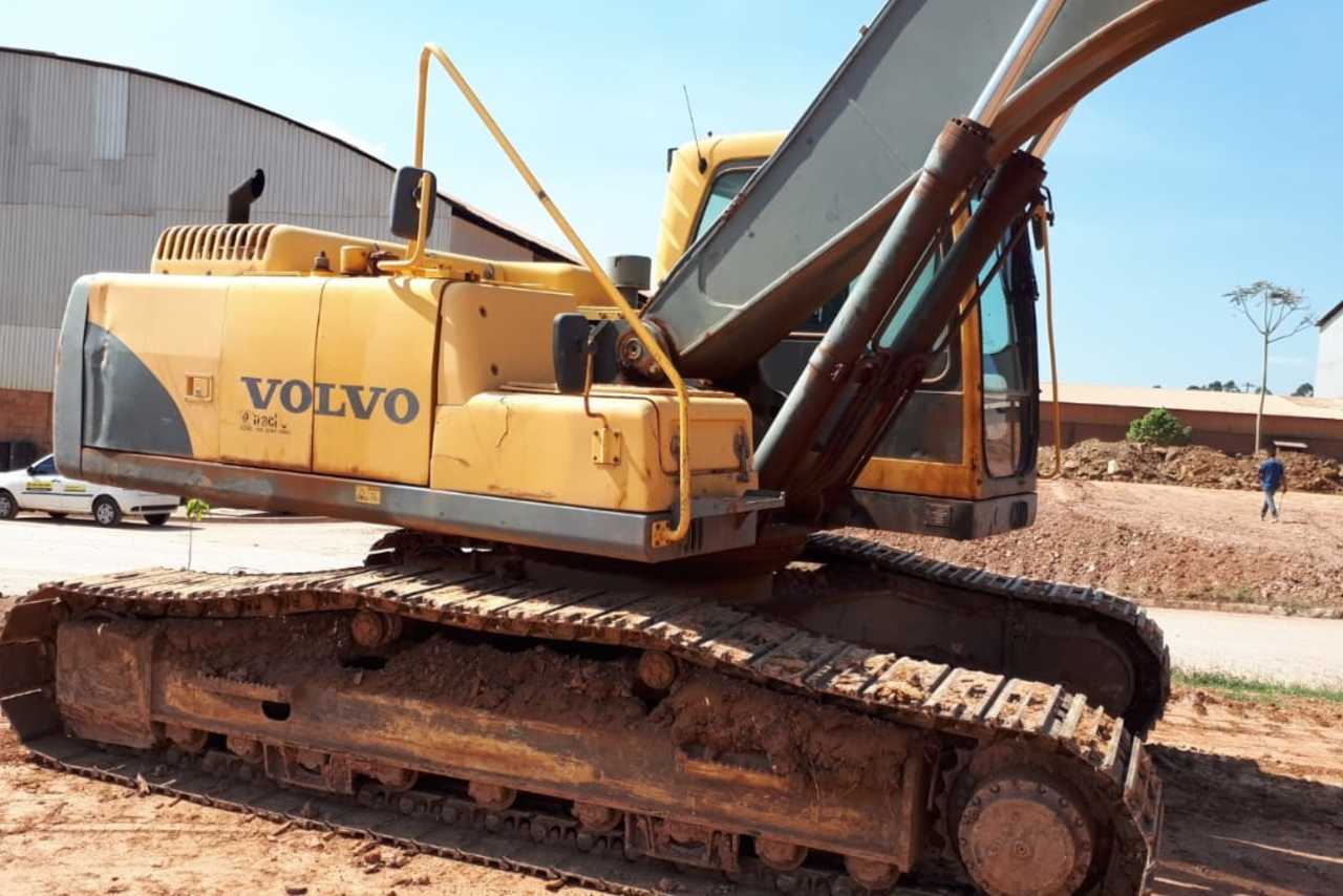 Volvo EC240BLC - 07/07 3