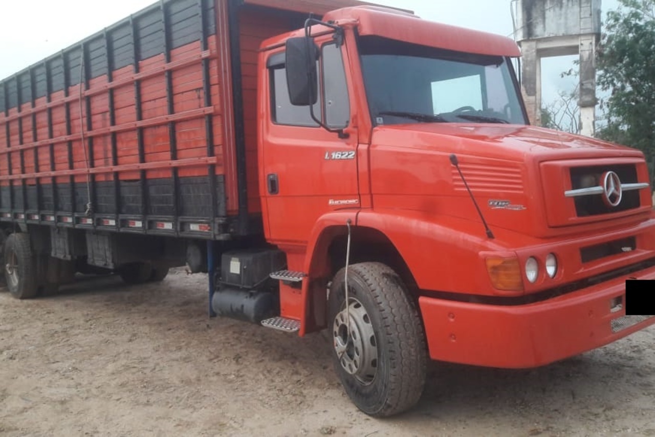 Mercedes Benz MB 1622 - 02/02 1