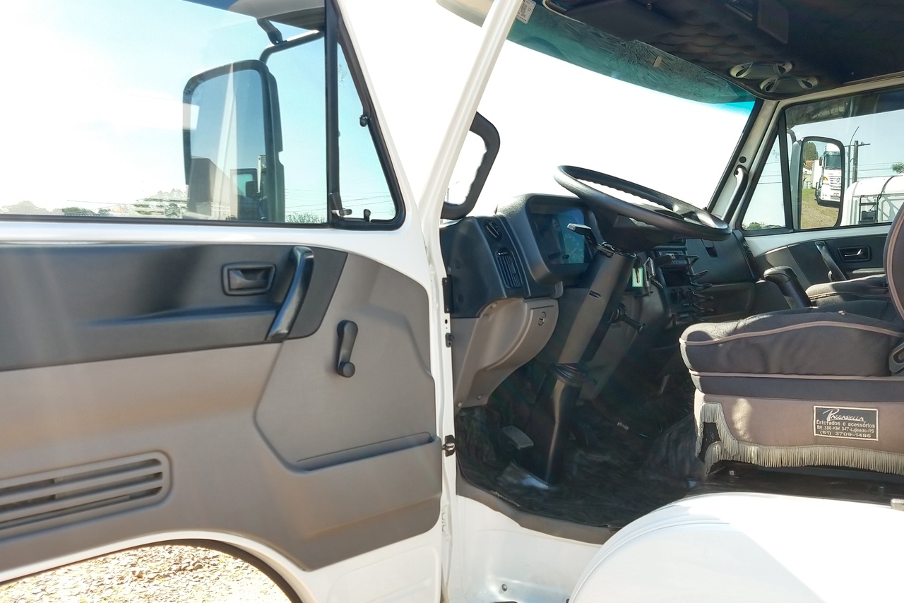 Volkswagen 10-160 E Delivery - 14/14 15