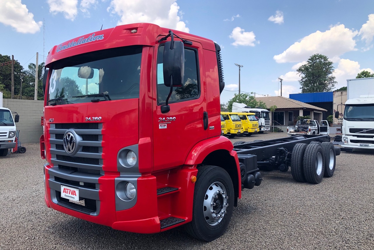 Volkswagen 24-280 E Constellation 6x2 - 12/13 2