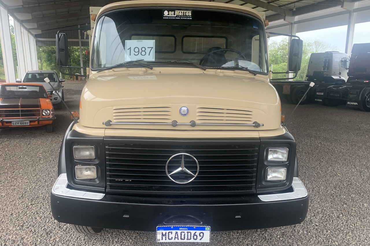 Mercedes Benz MB 1513 - 87/87 2