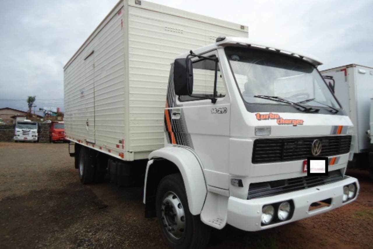Volkswagen 14 210 - 90/90 3