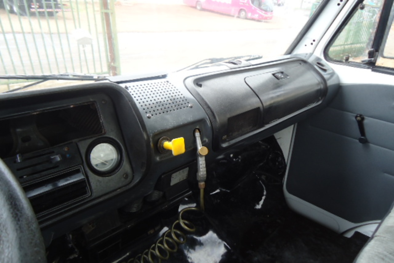 Volkswagen 14 210 - 90/90 15