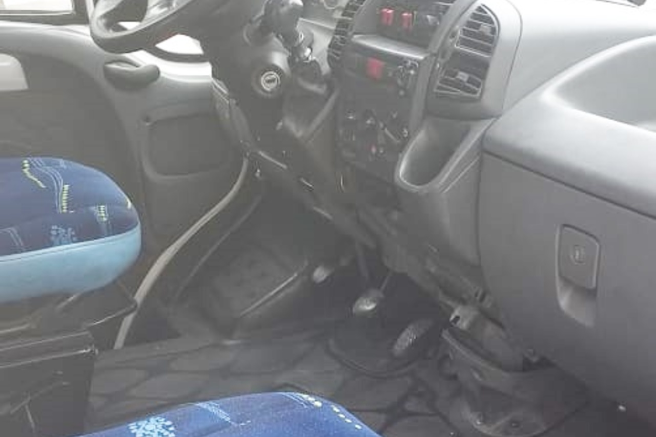 Peugeot Boxer furgão curta - 08/09 17