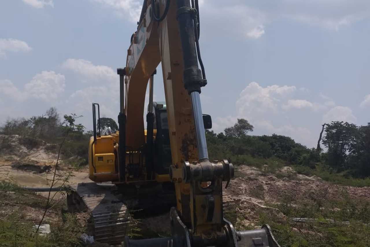 JCB JS200 LC - 12/12 2