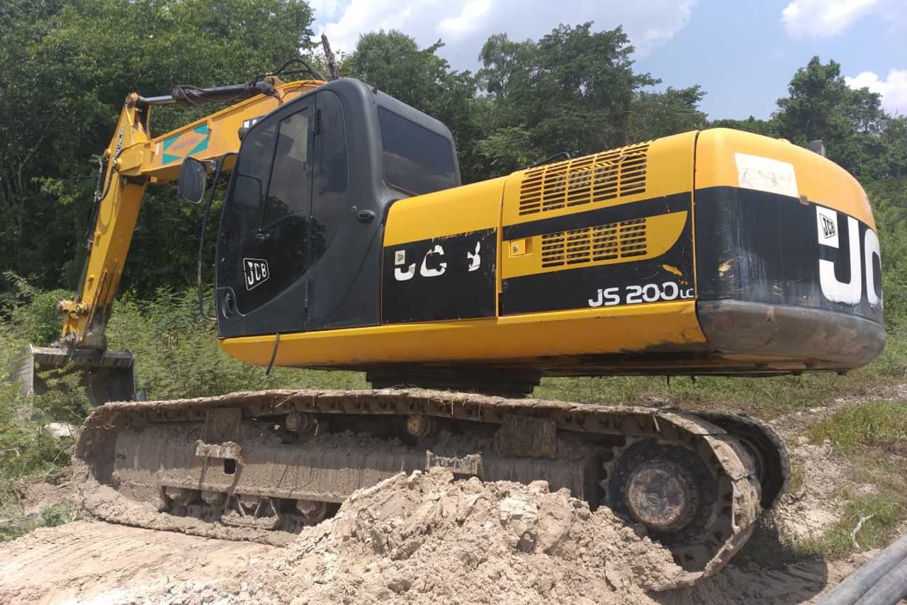 JCB JS200 LC - 12/12 4