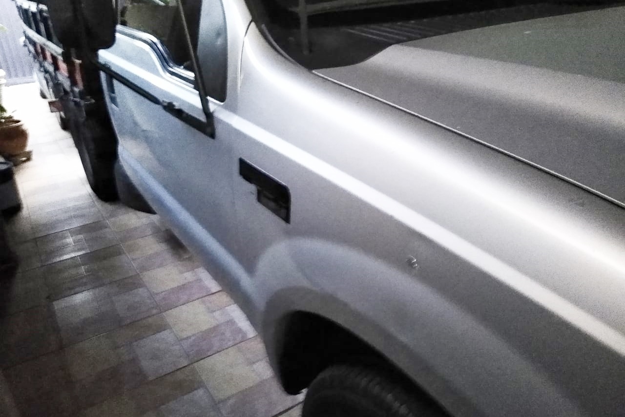 Ford F350 - 06/06 25