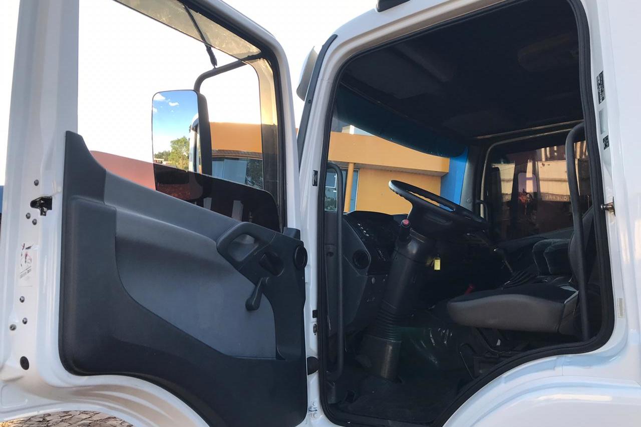 Mercedes Benz Atego 2425 - 05/05 13